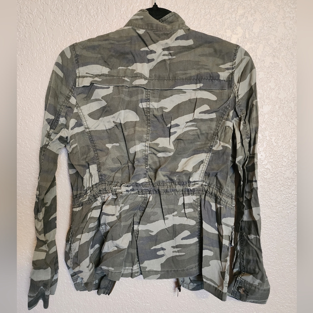 Express Camo Jacket - image 2